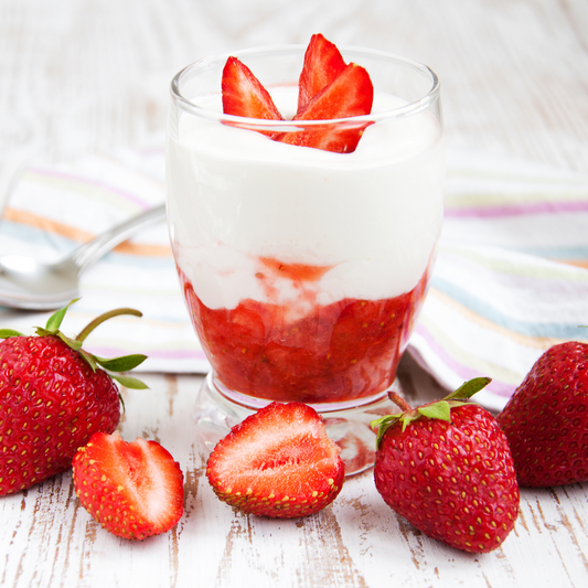 Mousse de fromage blanc au géranium rosat & fraises